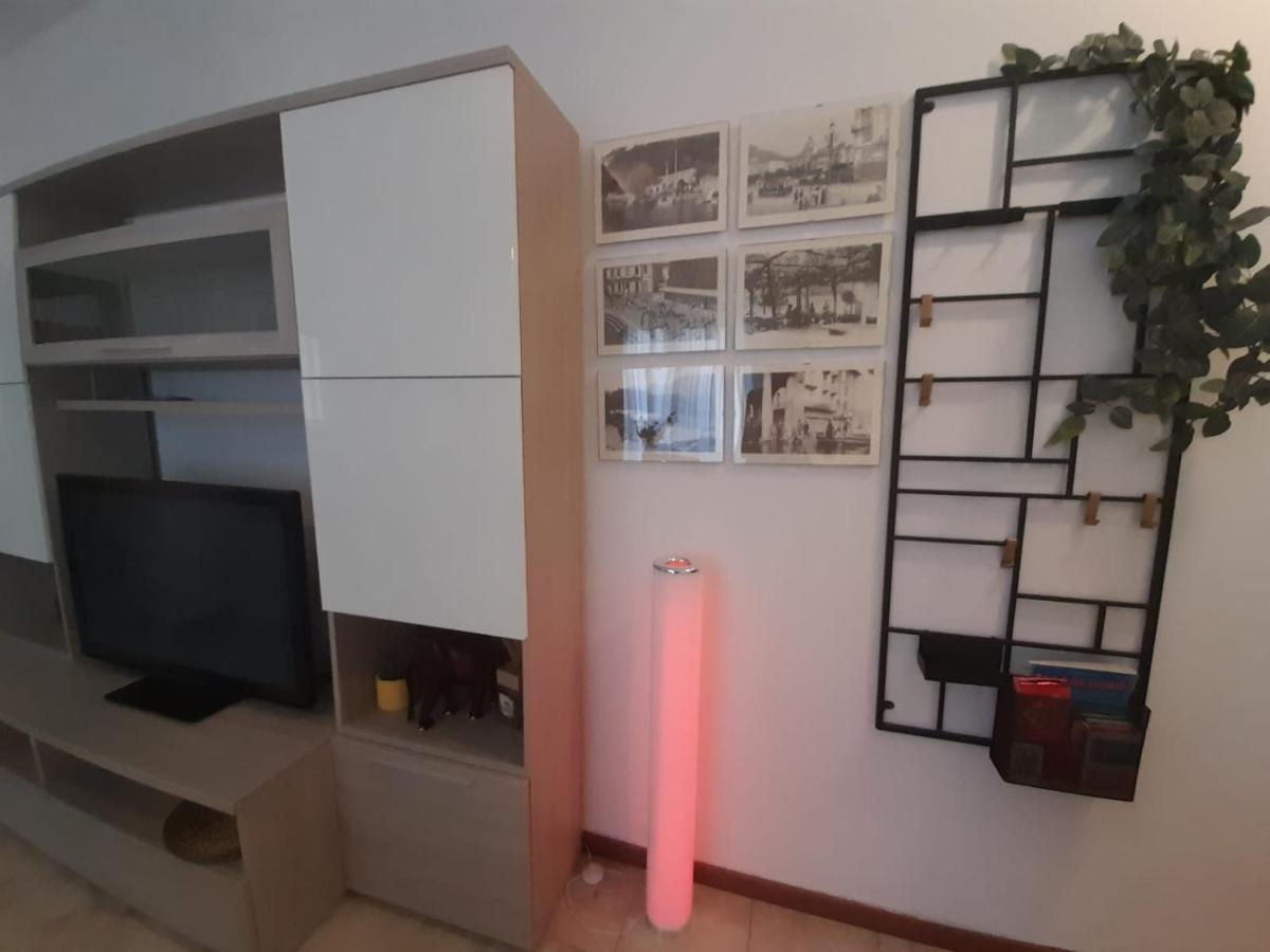 Apartamento Casa Vacanze Serena Como Exterior foto