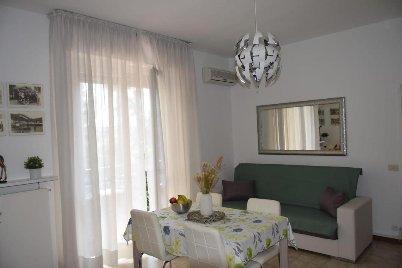 Apartamento Casa Vacanze Serena Como Exterior foto