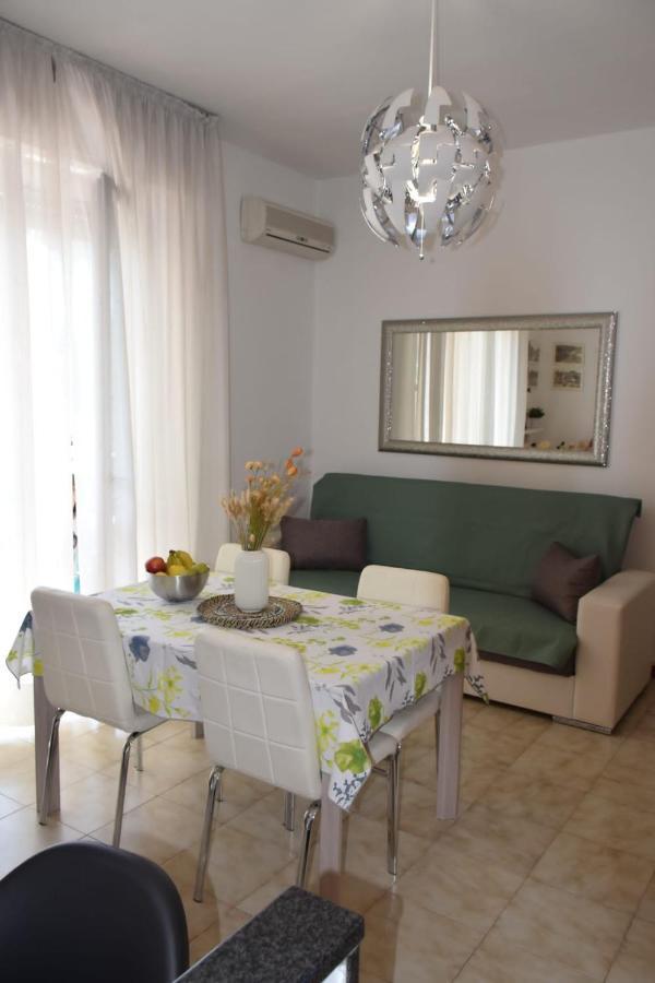 Apartamento Casa Vacanze Serena Como Exterior foto